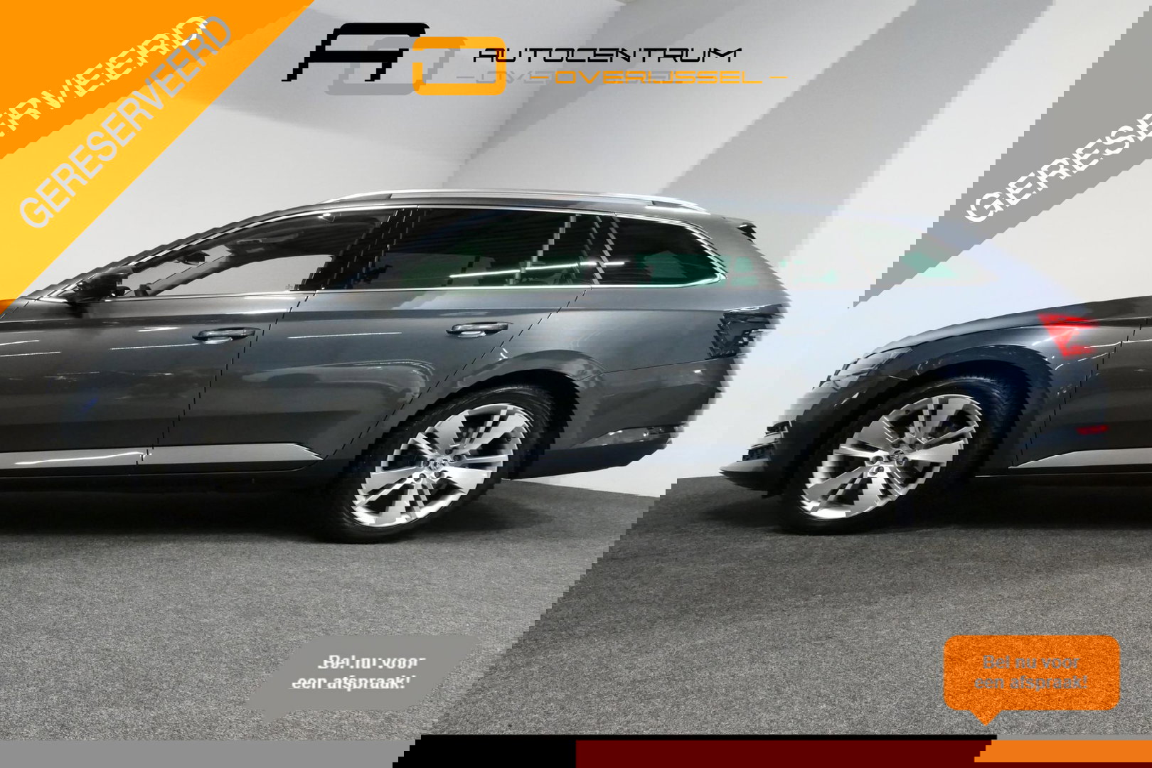 Škoda Superb Combi 1.4 TSI iV Business Edition / Elektr. verstelbare voorstoelen (links met memory) / Canton Sound System / Stoelverwarming voor & achter / Stuurwiel verwarming / Apple Carplay - Android Auto / Trekhaak (zwenkbaar) / Achteruitrijcamera / Dodehoek detec