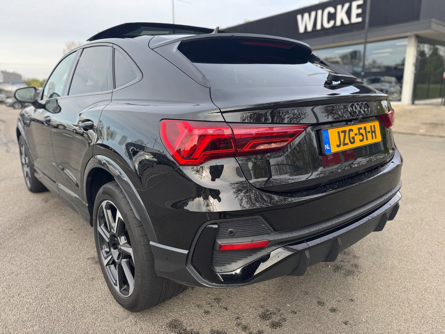 Audi Q3 Sportback 45 TFSI e S Edition SONOS Pano Camera Trekhaak Leder