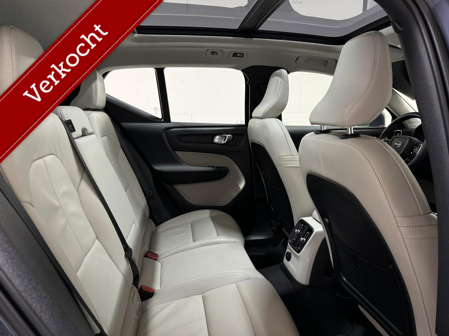 Volvo XC40 1.5 T4 Recharge Inscription Pano Leer Carplay Camera