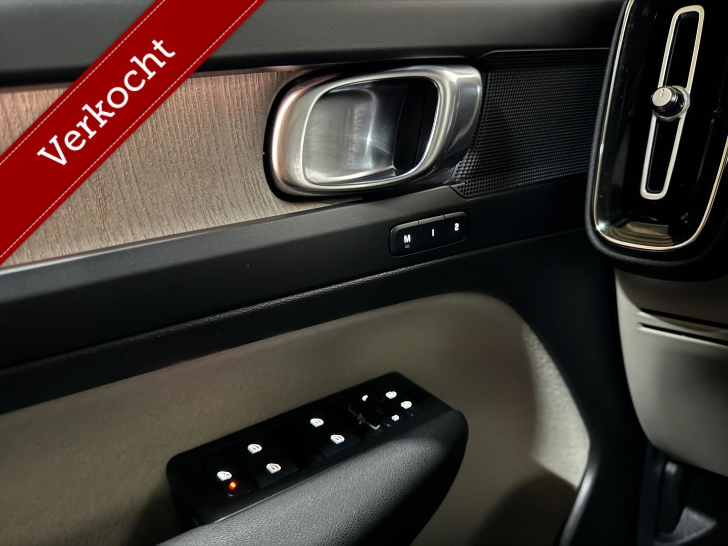 Volvo XC40 1.5 T4 Recharge Inscription Pano Leer Carplay Camera