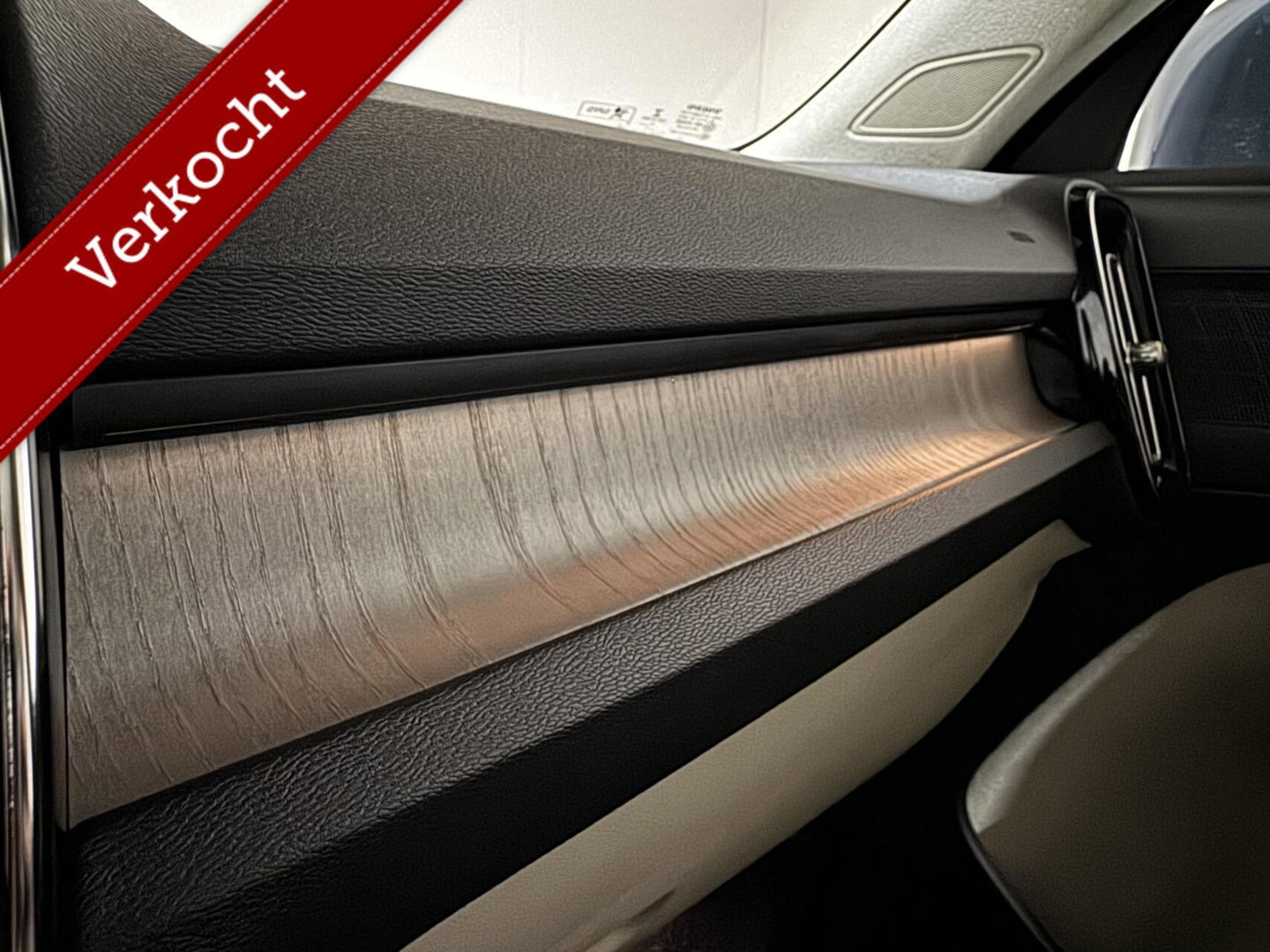 Volvo XC40 1.5 T4 Recharge Inscription Pano Leer Carplay Camera