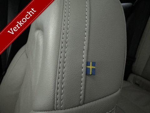 Volvo XC40 1.5 T4 Recharge Inscription Pano Leer Carplay Camera