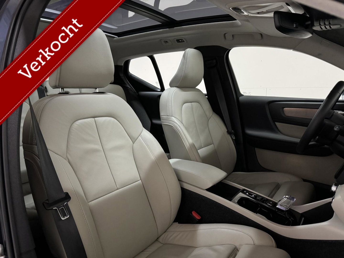 Volvo XC40 1.5 T4 Recharge Inscription Pano Leer Carplay Camera