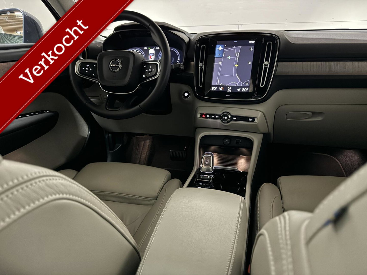 Volvo XC40 1.5 T4 Recharge Inscription Pano Leer Carplay Camera