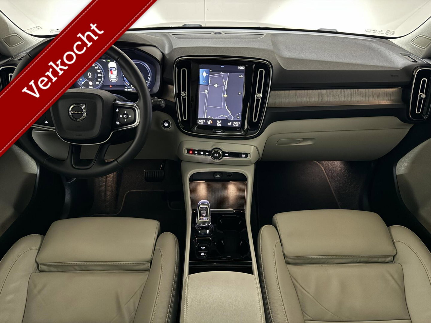 Volvo XC40 1.5 T4 Recharge Inscription Pano Leer Carplay Camera