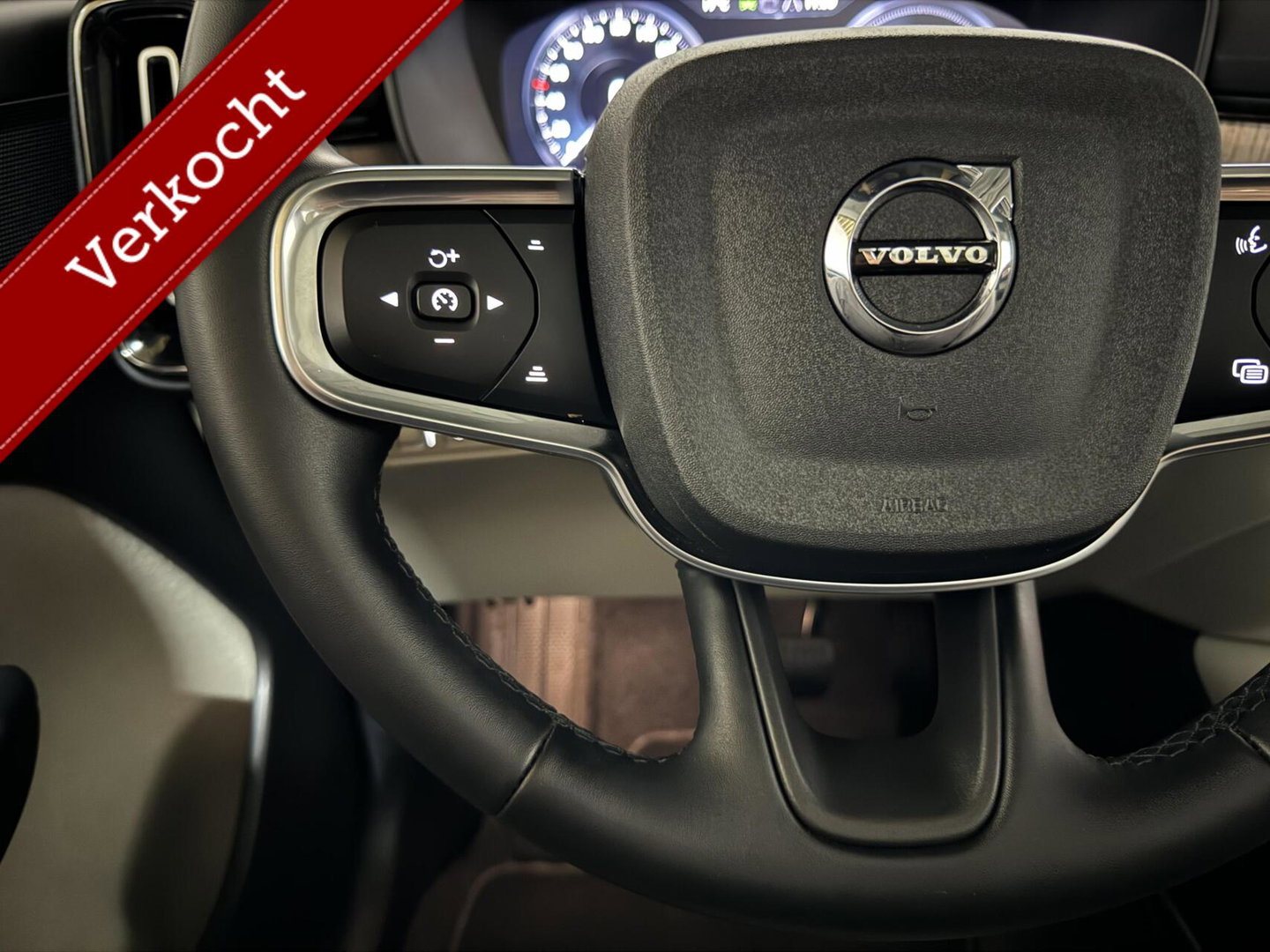 Volvo XC40 1.5 T4 Recharge Inscription Pano Leer Carplay Camera