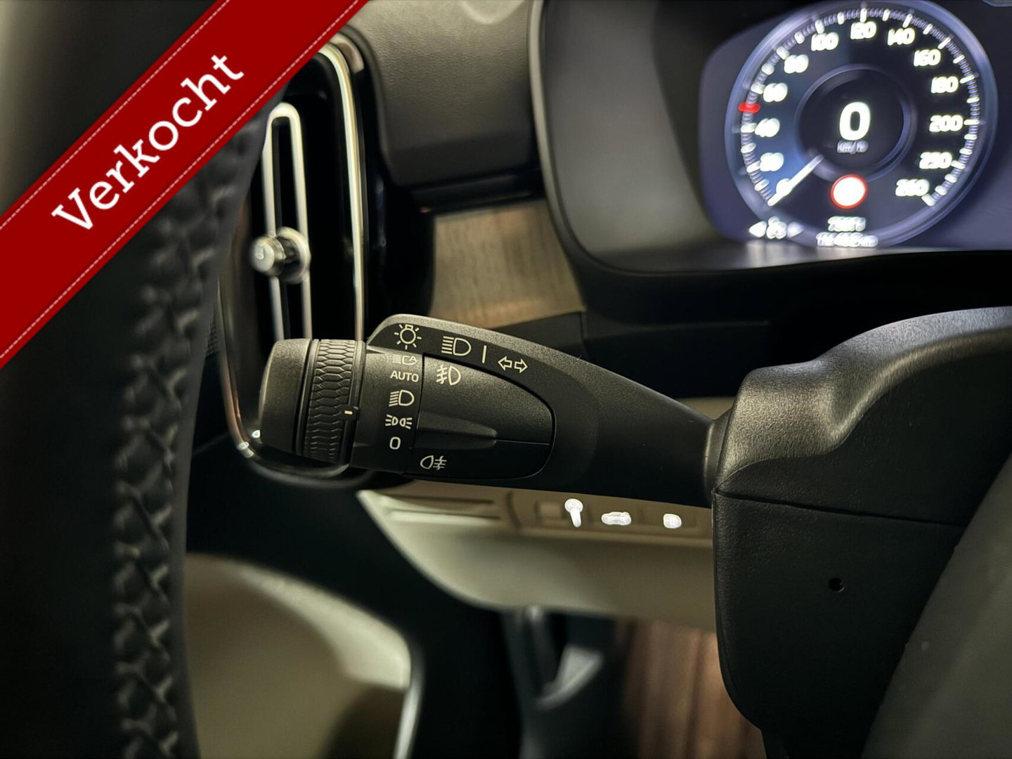 Volvo XC40 1.5 T4 Recharge Inscription Pano Leer Carplay Camera