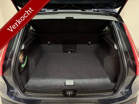 Volvo XC40 1.5 T4 Recharge Inscription Pano Leer Carplay Camera