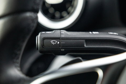 Mercedes-Benz A-Klasse 250 e Business Line AUTOMAAT / LEDER / CRUISE CONTROLE / CAMERA / CARPLAY