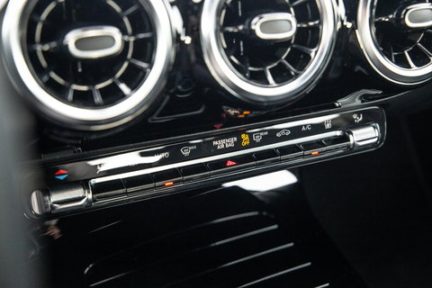 Mercedes-Benz A-Klasse 250 e Business Line AUTOMAAT / LEDER / CRUISE CONTROLE / CAMERA / CARPLAY