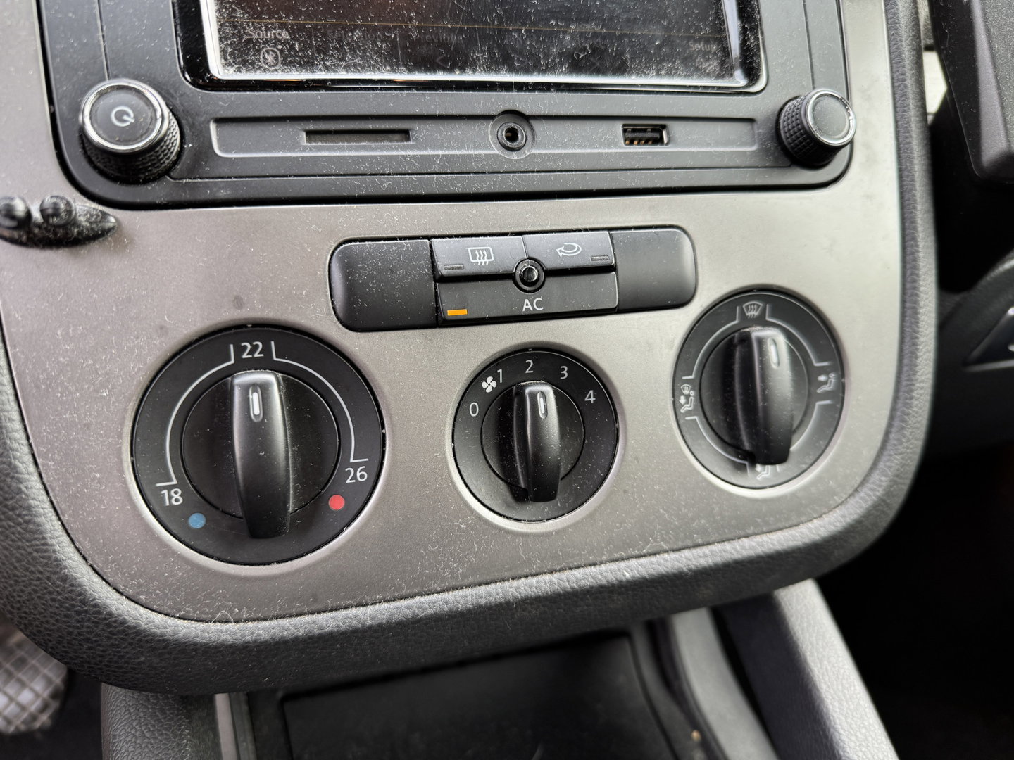 Volkswagen Golf 1.4 TSI Comfortline Business | Handel / Export | Origineel Nederlands | APK 22-09-2026 | Apple Carplay | Android Auto | Trekhaak | Cruise Control |