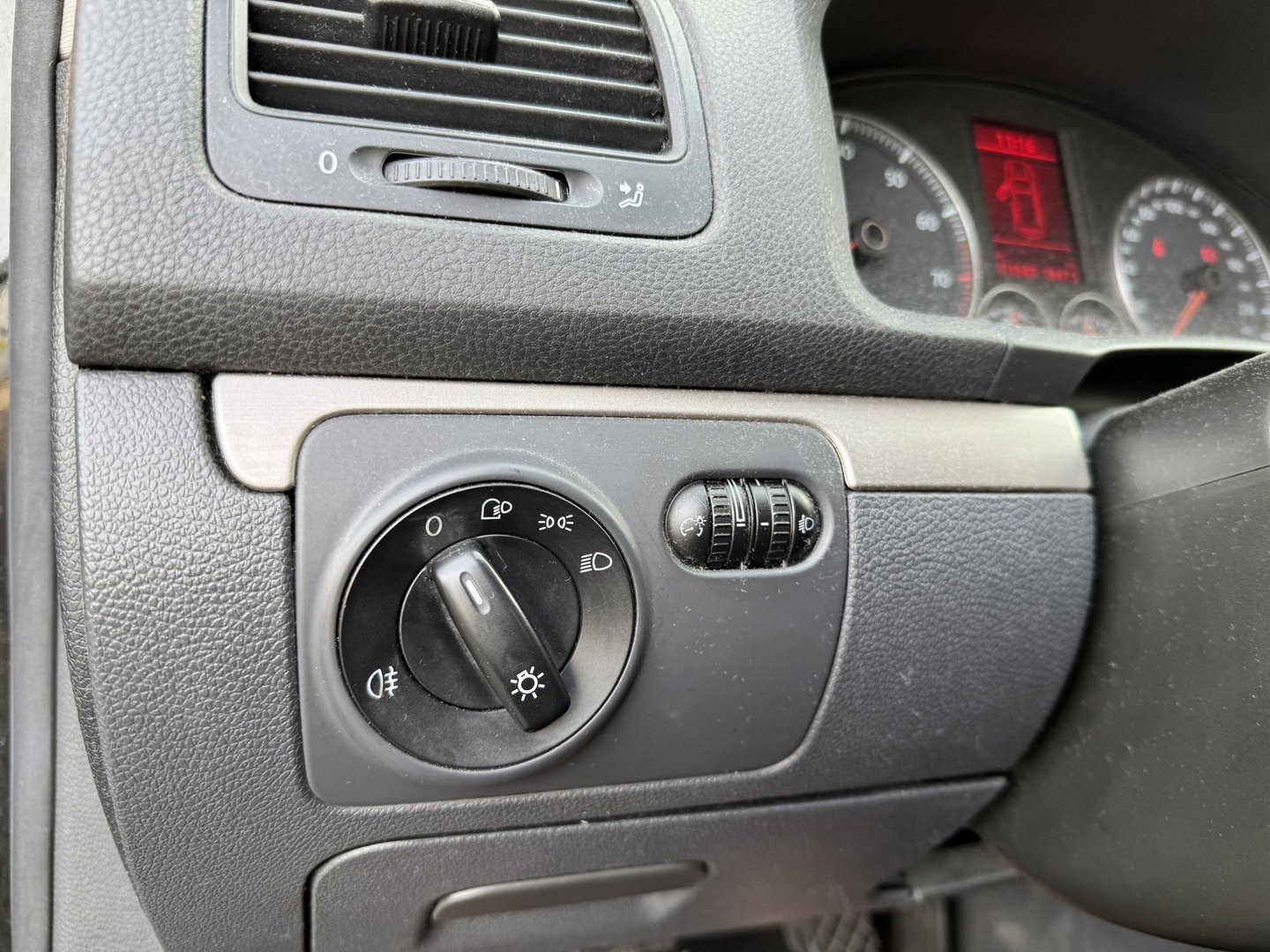 Volkswagen Golf 1.4 TSI Comfortline Business | Handel / Export | Origineel Nederlands | APK 22-09-2026 | Apple Carplay | Android Auto | Trekhaak | Cruise Control |