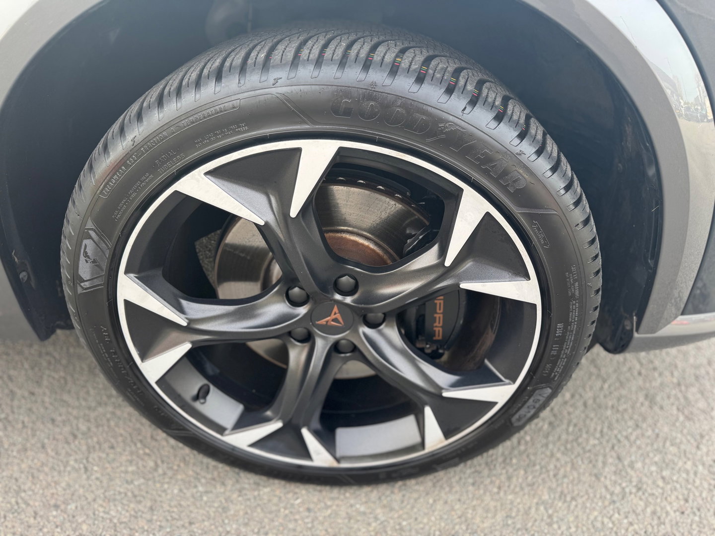 CUPRA Formentor 1.4 e-Hybrid VZ Performance 245 PK Pano Keyless Memory