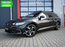 Volkswagen Passat - Variant Business 1.4 TSI PHEV GTE Business 218PK | Pano | Led | Carplay | Trekhaak | ACC | Stoel & Stuurwielverwarming | Trekhaak | Leder | Massage | Virtual Cockpit | SOH 93%