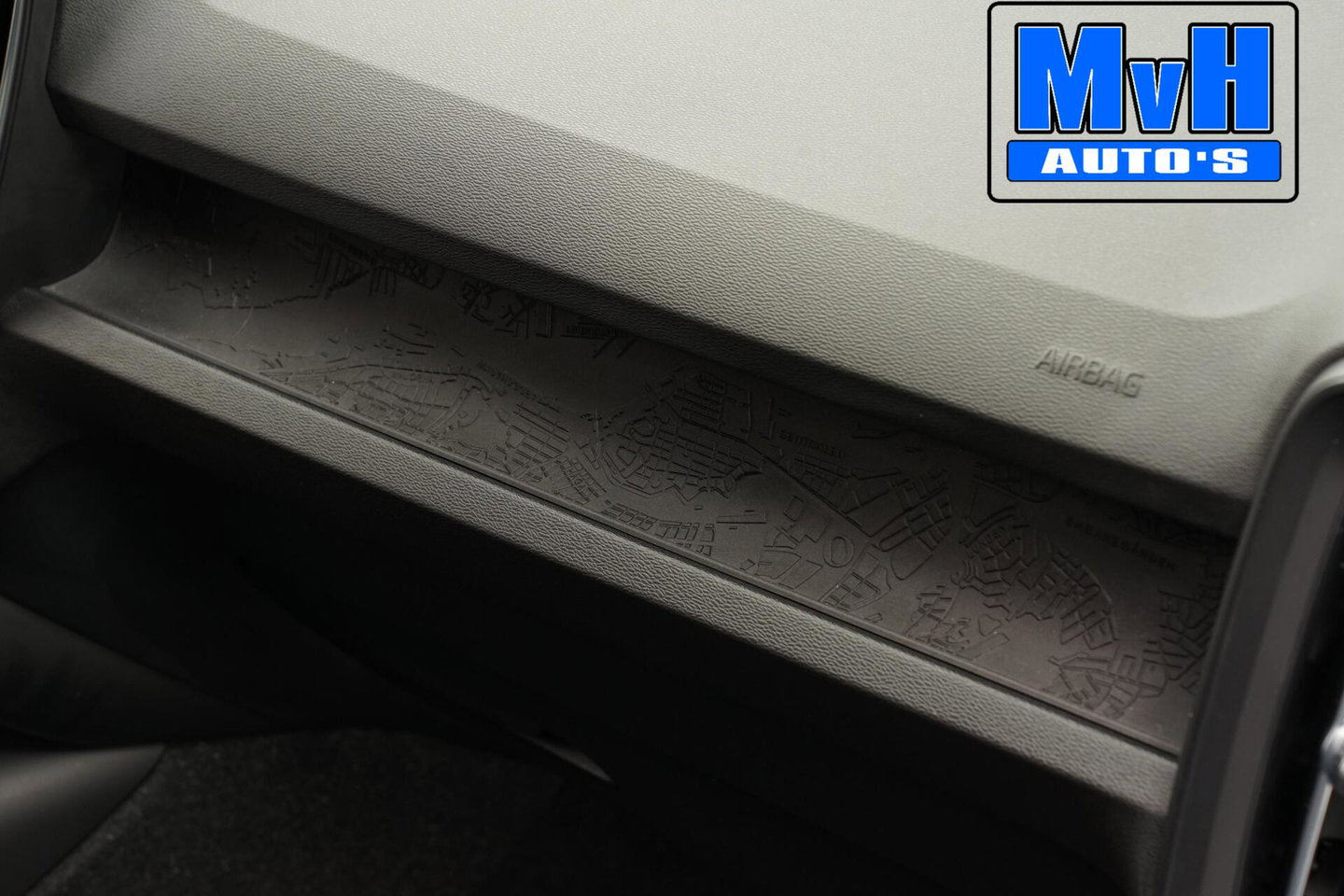 Volvo XC40 2.0 B3 Essential|MHEV|163PK|STOEL/STUUR.VERW|CAMERA