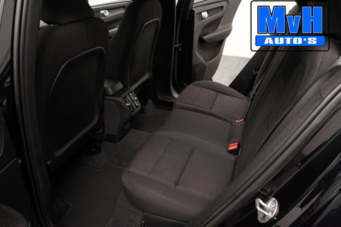Volvo XC40 2.0 B3 Essential|MHEV|163PK|STOEL/STUUR.VERW|CAMERA