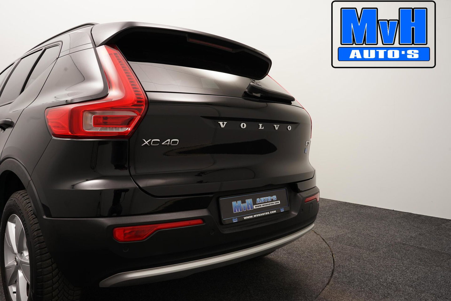 Volvo XC40 2.0 B3 Essential|MHEV|163PK|STOEL/STUUR.VERW|CAMERA