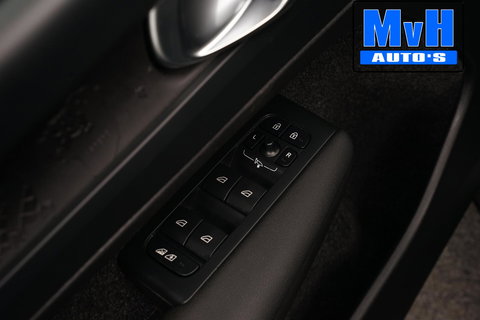 Volvo XC40 2.0 B3 Essential|MHEV|163PK|STOEL/STUUR.VERW|CAMERA