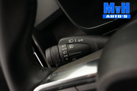 Volvo XC40 2.0 B3 Essential|MHEV|163PK|STOEL/STUUR.VERW|CAMERA