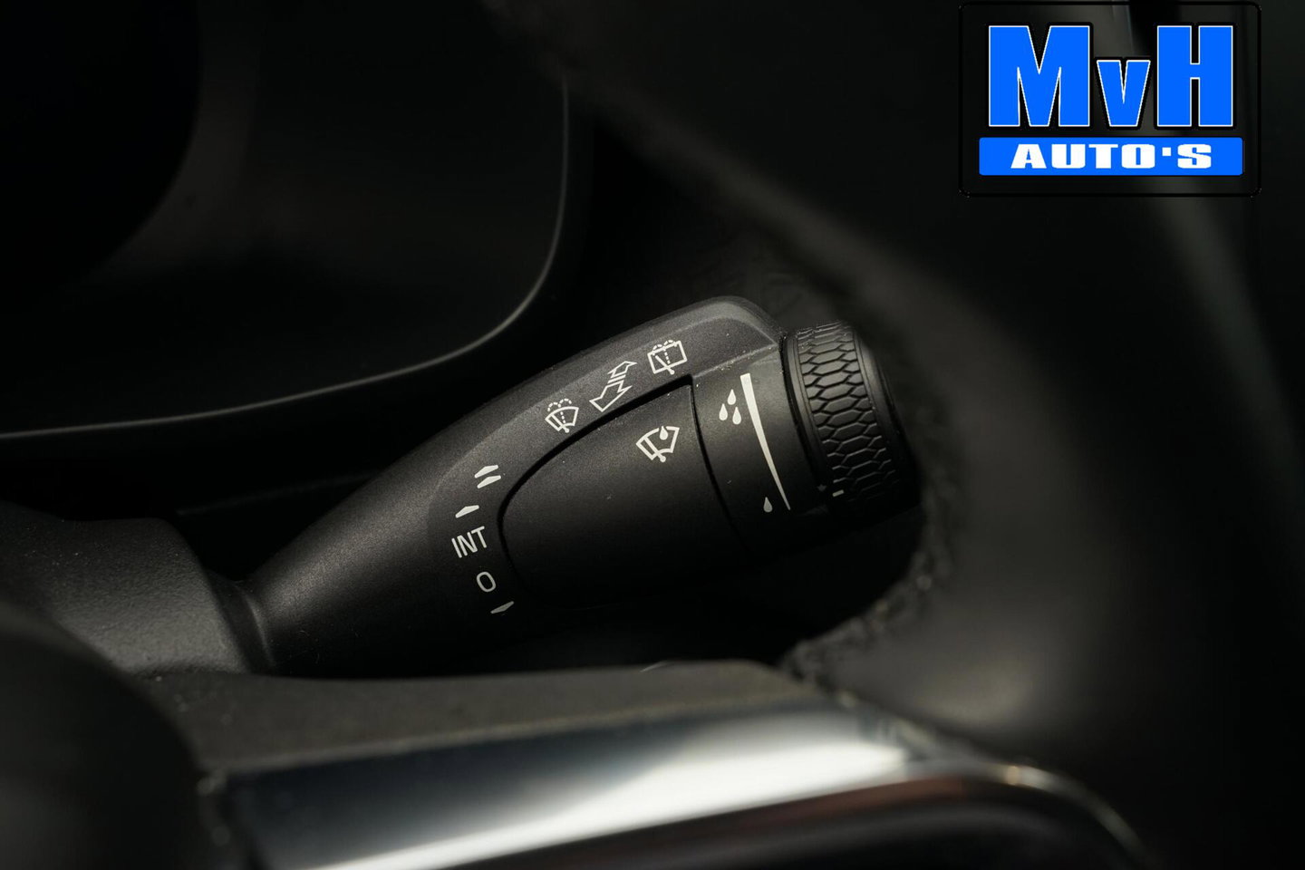 Volvo XC40 2.0 B3 Essential|MHEV|163PK|STOEL/STUUR.VERW|CAMERA