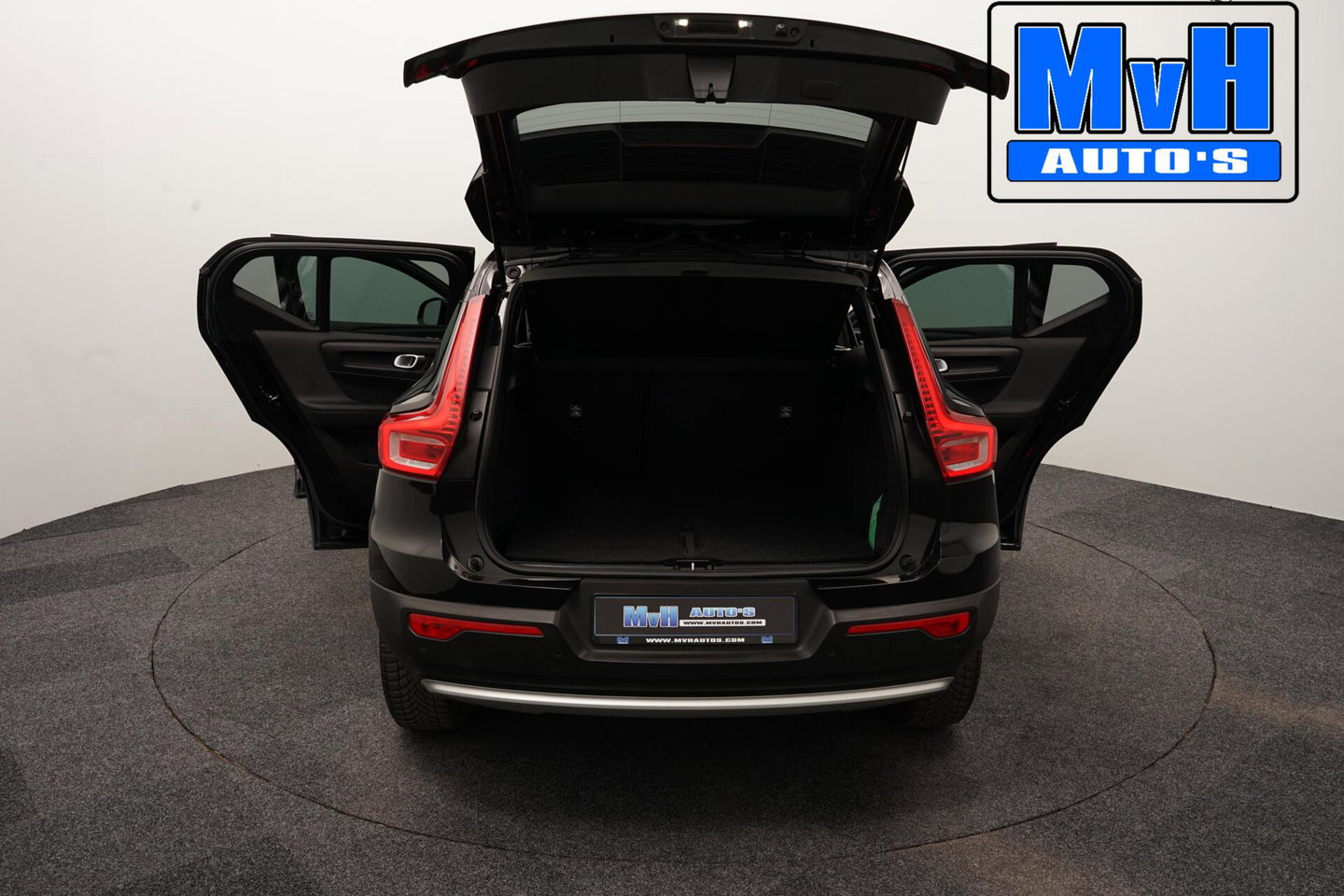 Volvo XC40 2.0 B3 Essential|MHEV|163PK|STOEL/STUUR.VERW|CAMERA