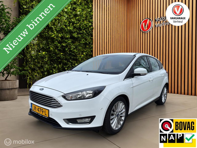 Ford Focus - 1.0 Titanium NAP|Dealer onderhouden