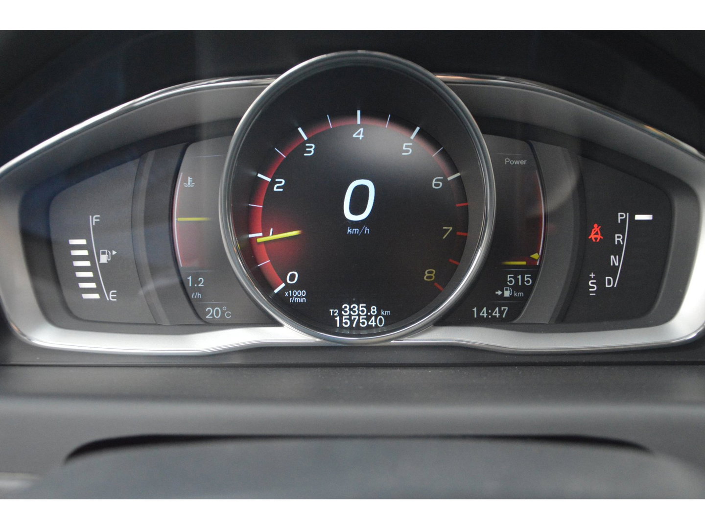 Volvo XC70 T5 FWD Summum | Dealer Onderhouden | Panoramadak | Automaat | Stoelverwarming | Rondom Parkeersensoren |