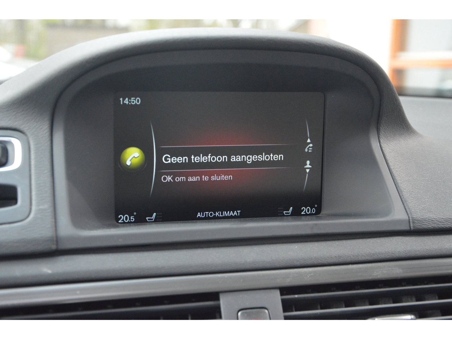 Volvo XC70 T5 FWD Summum | Dealer Onderhouden | Panoramadak | Automaat | Stoelverwarming | Rondom Parkeersensoren |