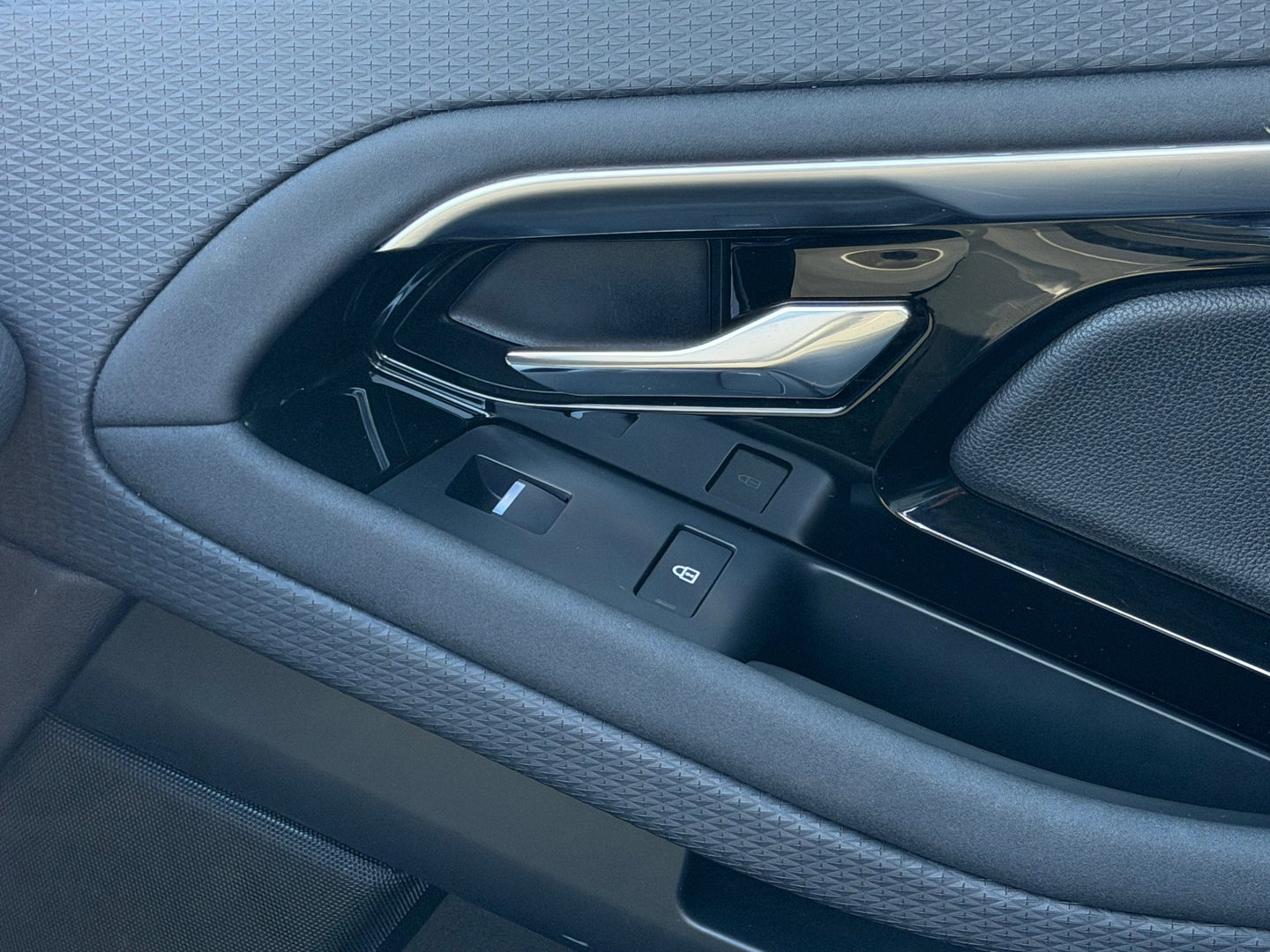 Land Rover Range Rover Evoque 1.5 P300e AWD R-Dynamic S