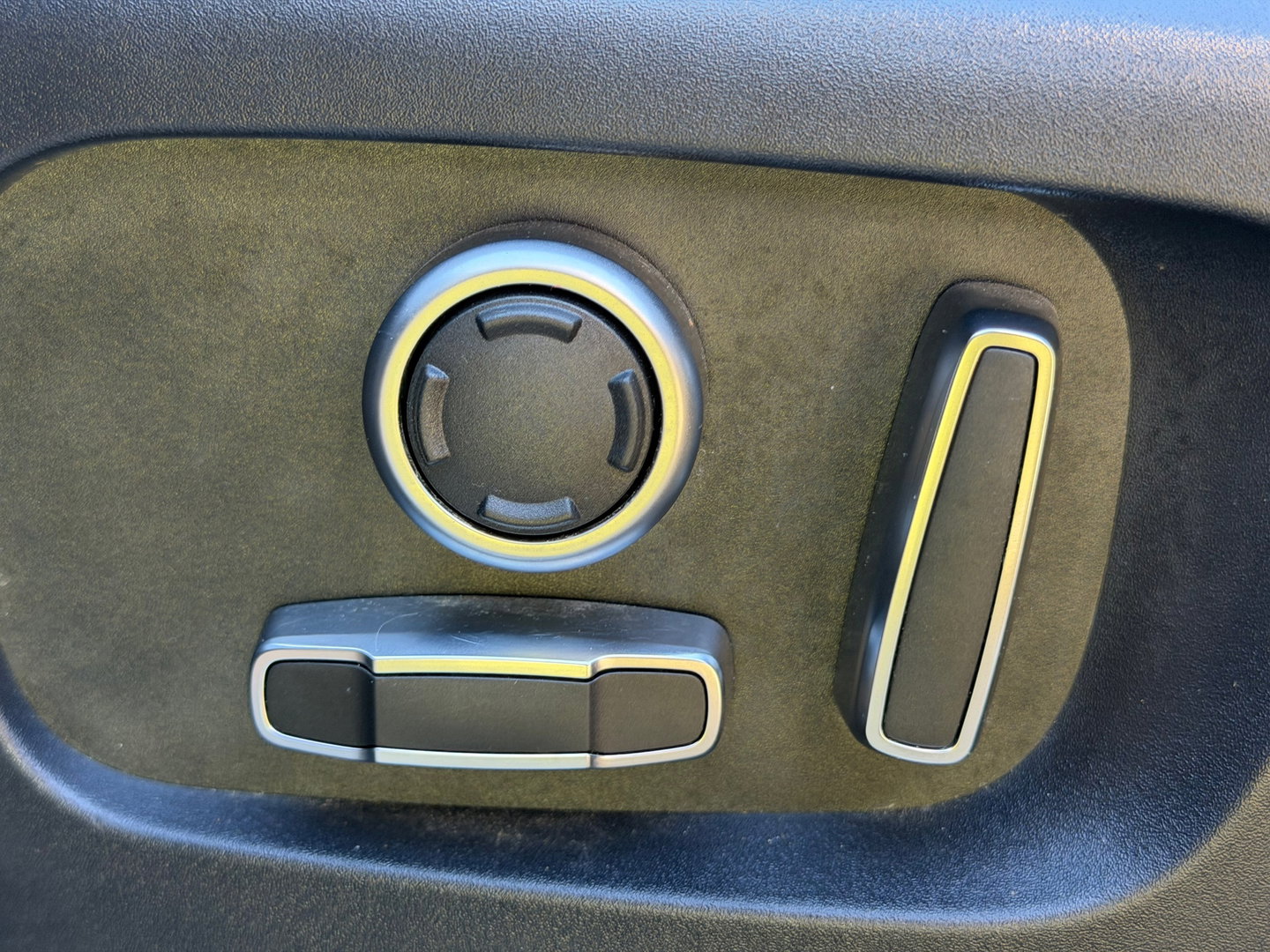 Land Rover Range Rover Evoque 1.5 P300e AWD R-Dynamic S