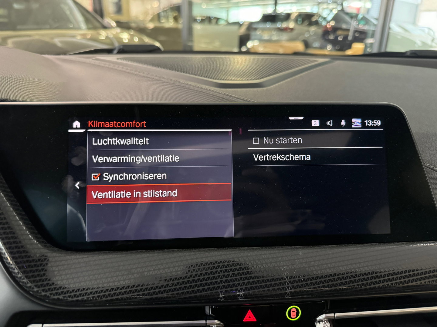 BMW 1-serie M135i xDrive High Executive Pano|Memory|HuD|H/K