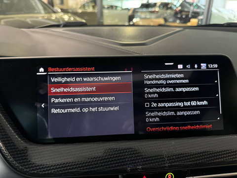 BMW 1-serie M135i xDrive High Executive Pano|Memory|HuD|H/K