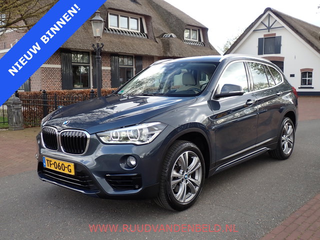 BMW X1 - 2.0i / SPORTLEER / HEAD-UP / TREKHAAK