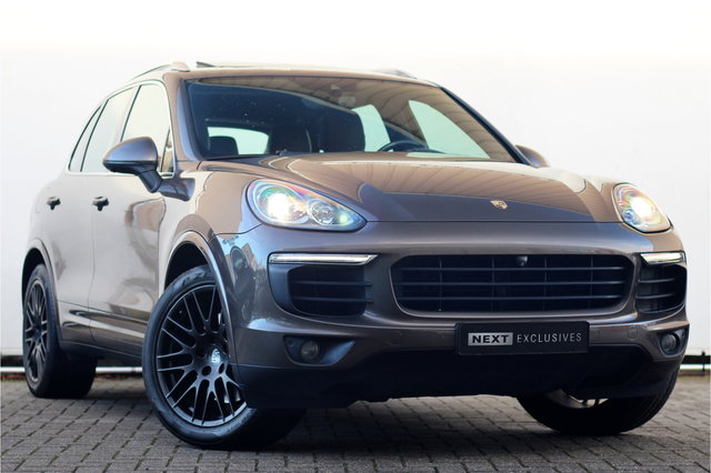 Porsche Cayenne - 3.0 S E-Hybrid | Orig. NL | Pano | Luchtvering | Carbon