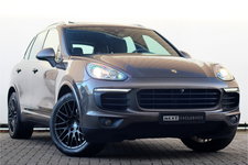 Porsche Cayenne - 3.0 S E-Hybrid | Orig. NL | Pano | Luchtvering | Carbon