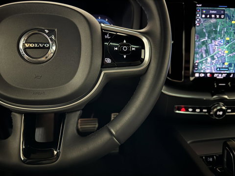 Volvo XC60 2.0 T8 AWD Polestar Engineered Pano H/K Autopilot Camera
