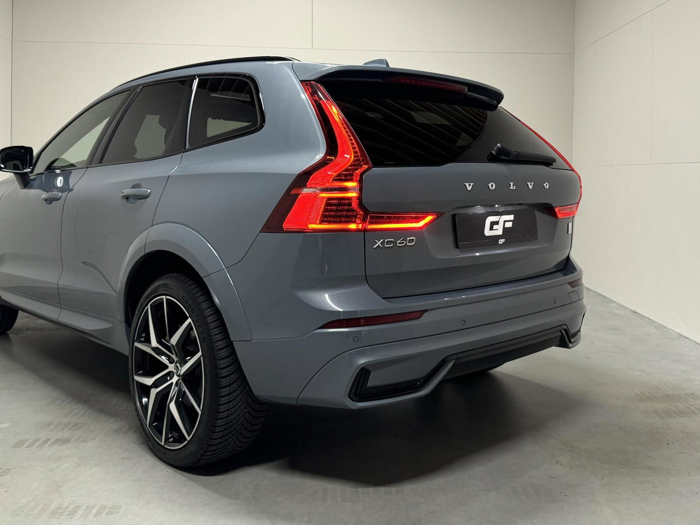 Volvo XC60 2.0 T8 AWD Polestar Engineered Pano H/K Autopilot Camera