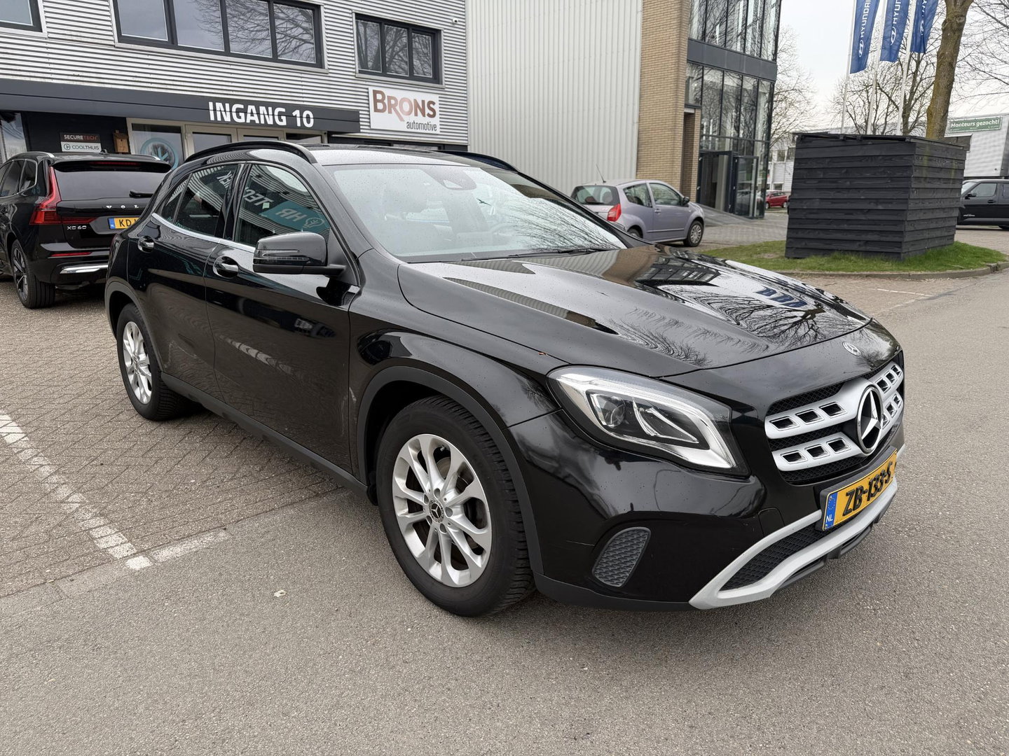 Mercedes-Benz GLA 200 Trekhaak l Automaat l stoel verwarming l Camera