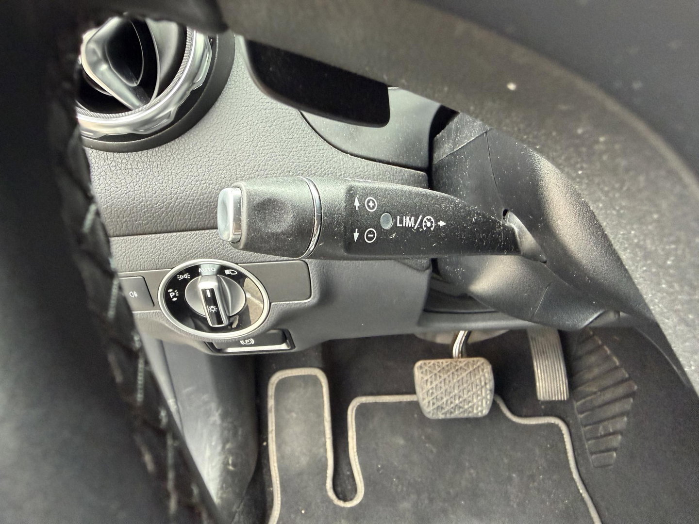 Mercedes-Benz GLA 200 Trekhaak l Automaat l stoel verwarming l Camera