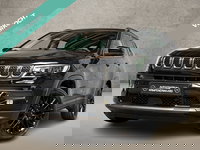 Jeep Compass - 4xe 240 Plug-in Hybrid Electric Trailhawk 240Pk Automaat (VIRTUAL COCKPIT, BLACK PACK, APPLE CARPLAY, GROOT NAVI, CAMERA, LEDER, SPORTSTOELEN, ADAPTIVE CRUISE, GETINT GLAS, NIEUWSTAAT)