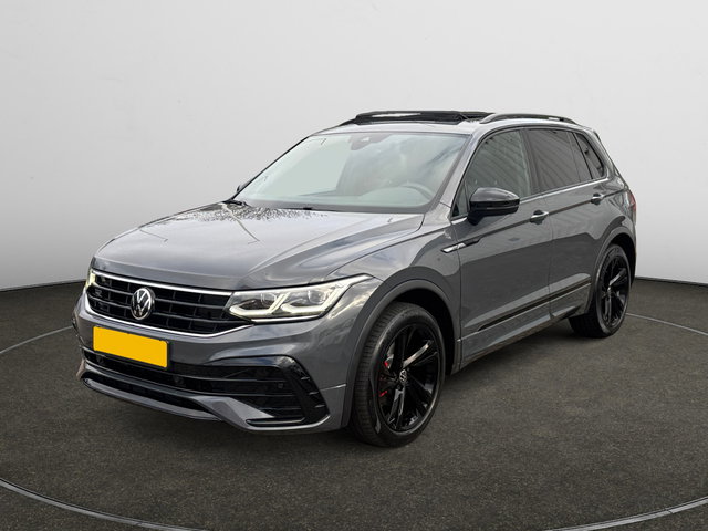 Volkswagen Tiguan - 1.5 TSI R-Line Business+ Panoramadak, IQ Light, Stuur/Stoelverwarming, Facelift, Elek Trekhaak