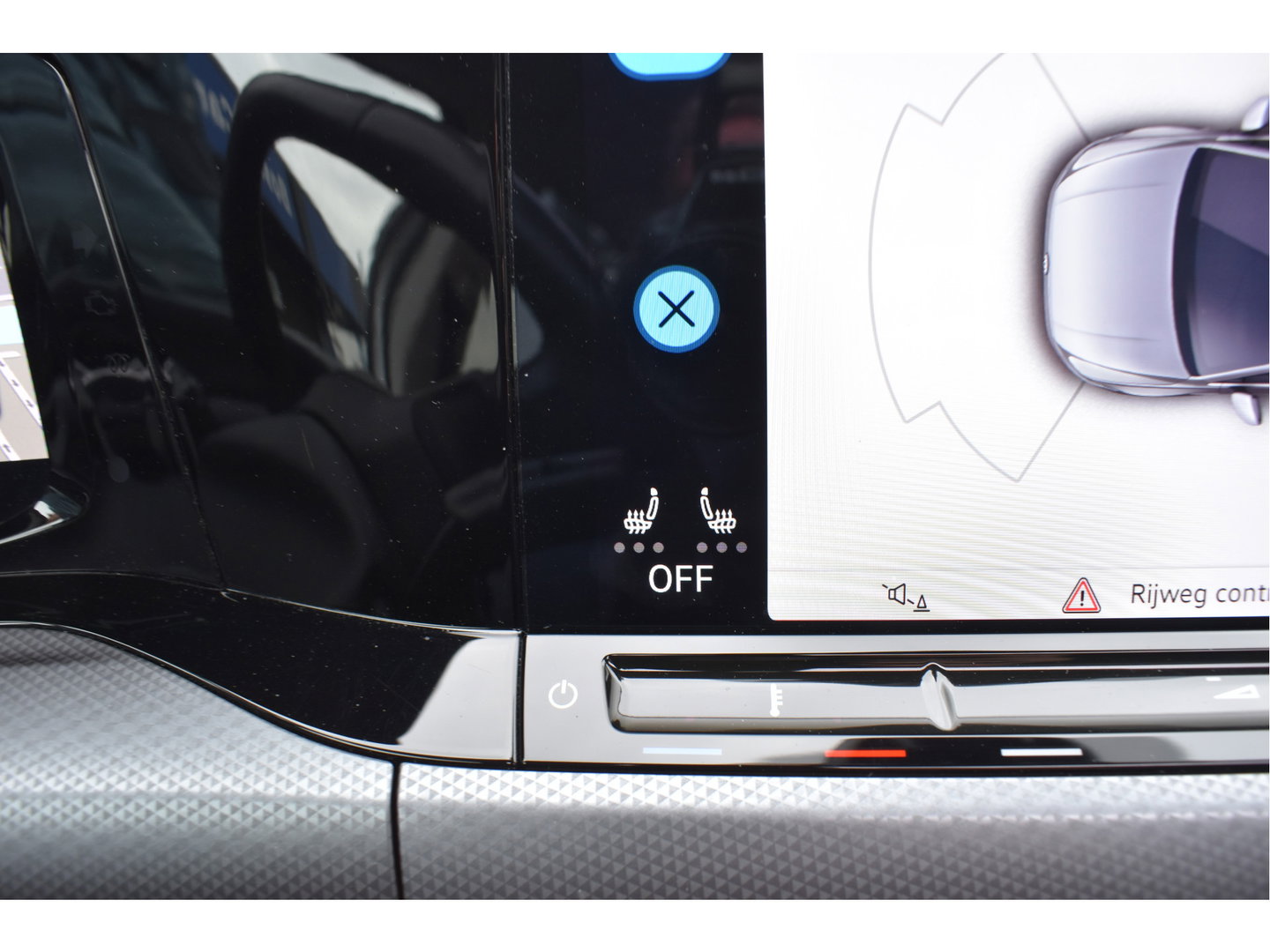 Volkswagen Golf 1.5 eTSI Life Business, PANORAMADAK, BOEKJES, NAP EN ONDERHOUDSHISTORIE