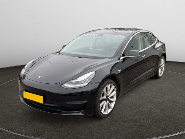Tesla Model 3 - Long Range AWD 75 kWh SOH 91%, Panoramadak, BTW, Auto Pilot, Stoelverwarming