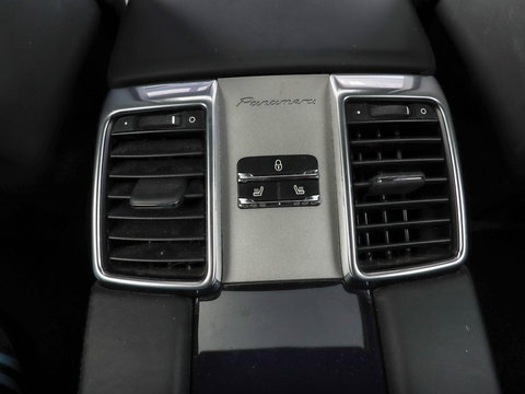 Porsche Panamera 3.0 D Platinum Edition Bose Panoramadak 2e eigenaar