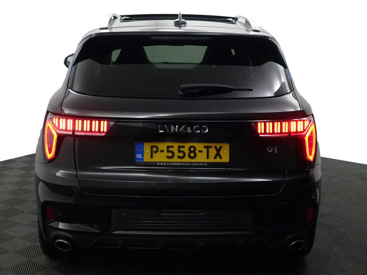 Lynk & Co 01