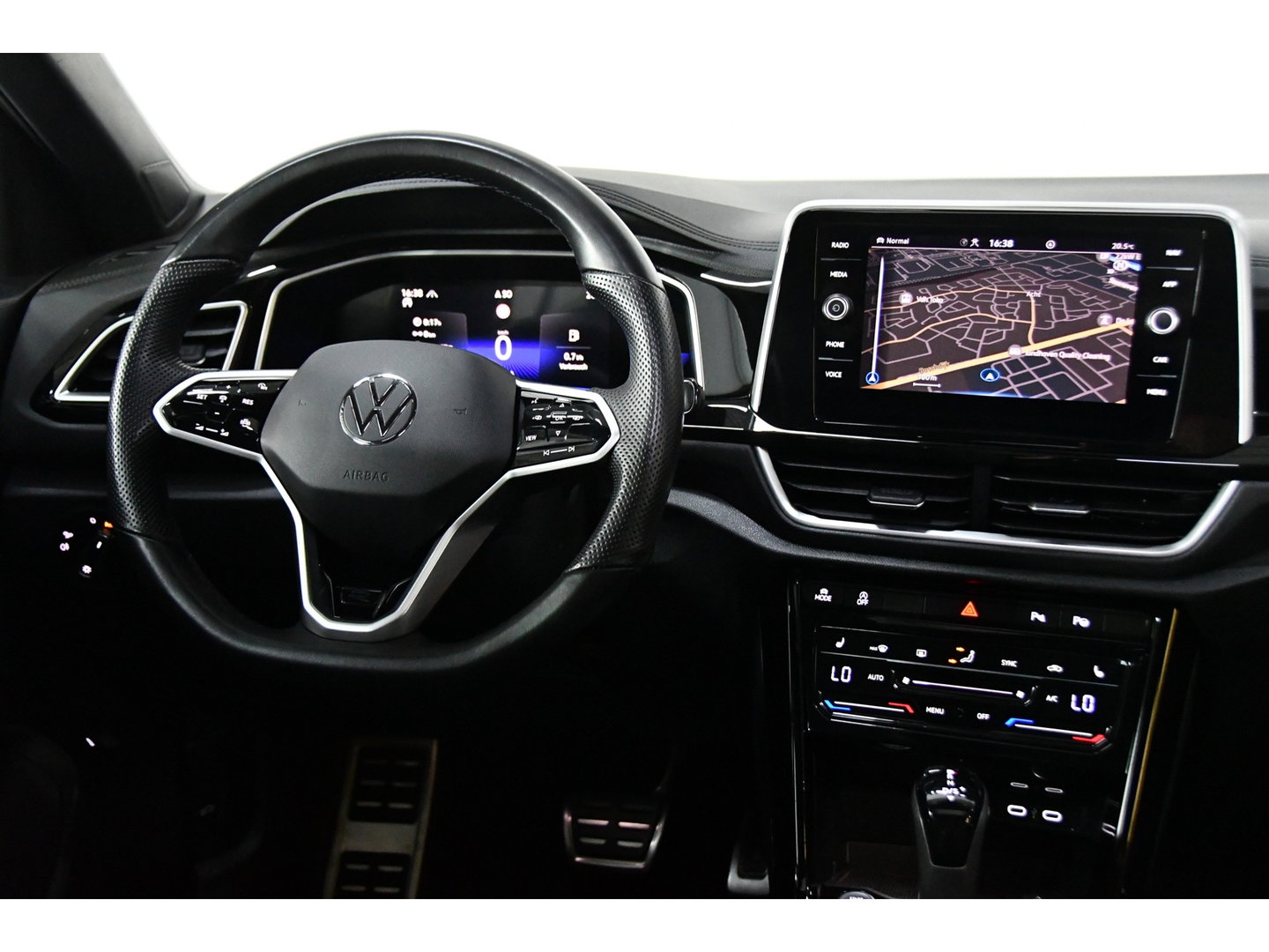 Volkswagen T-Roc 1.5 TSI R-Line Cam*Led*Keyless*Pano