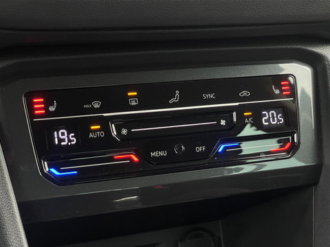 Volkswagen Tiguan 1.5 TSI Life Business | Massagestoelen | Digitaal Dashboard | Apple Carplay | Stoelverwarming | DAB | Keyless Entry |