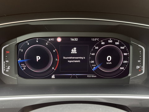 Volkswagen Tiguan 1.5 TSI Life Business | Massagestoelen | Digitaal Dashboard | Apple Carplay | Stoelverwarming | DAB | Keyless Entry |