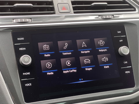 Volkswagen Tiguan 1.5 TSI Life Business | Massagestoelen | Digitaal Dashboard | Apple Carplay | Stoelverwarming | DAB | Keyless Entry |