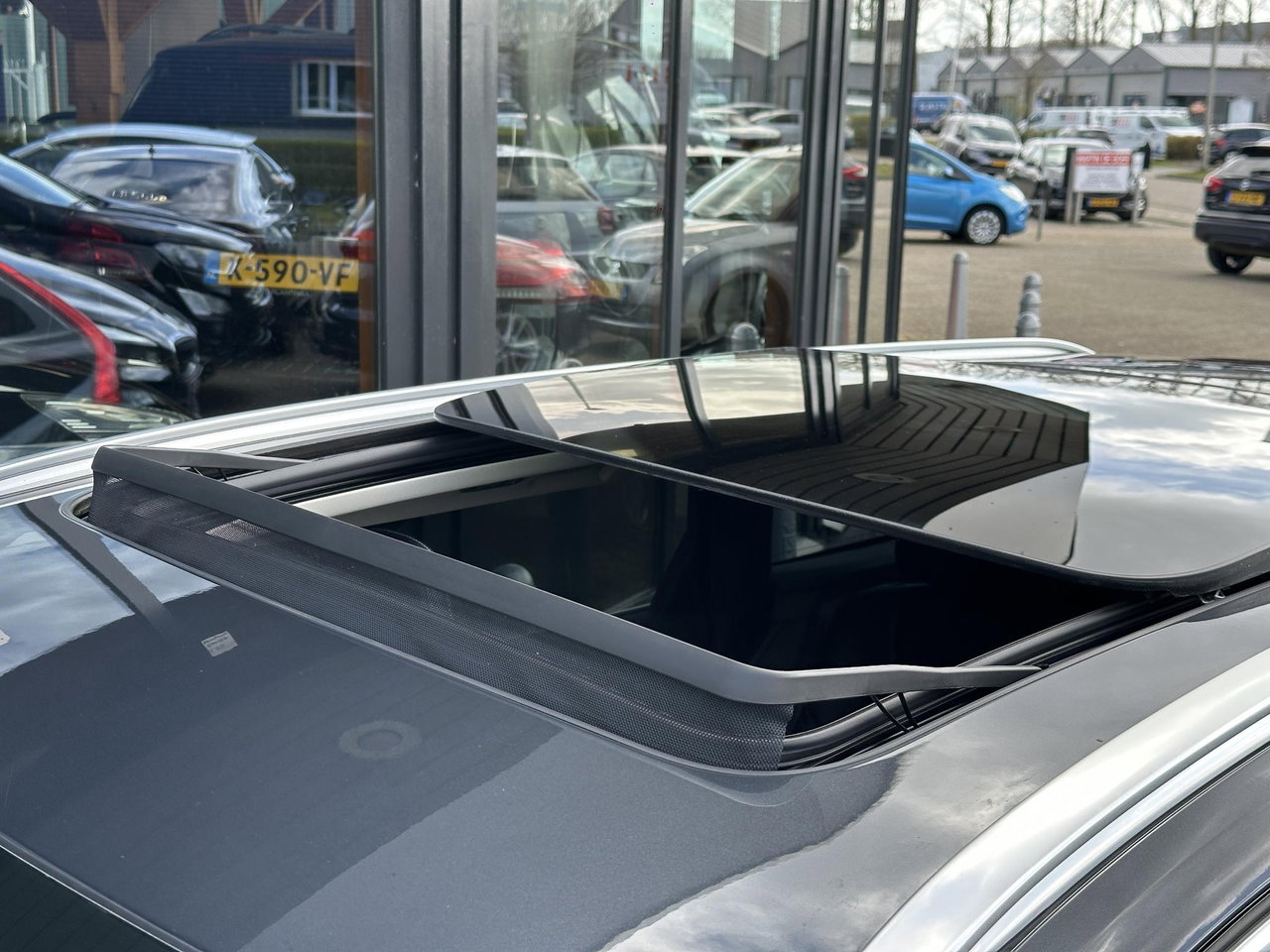 Volvo V90